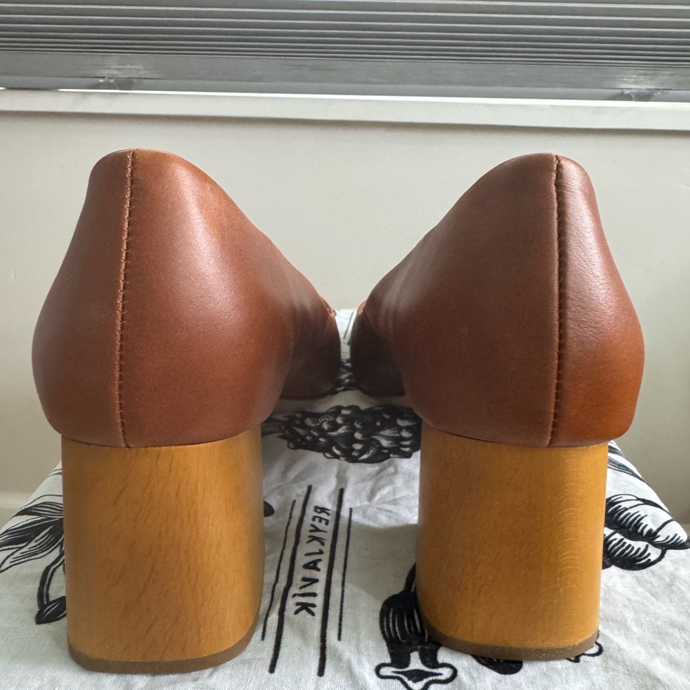 Kelsi Dagger Brooklyn Heels - Picture 4 of 4